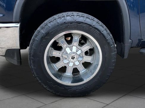 Used 2021 Chevrolet Silverado 2500 LTZ w/ LTZ Convenience Package AWD/4WD image 11