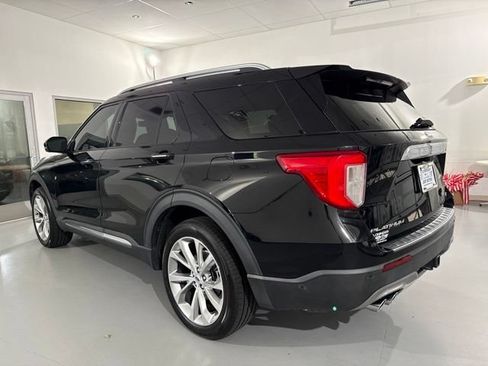 Used 2022 Ford Explorer Platinum w/ Equipment Group 601A AWD/4WD image 6