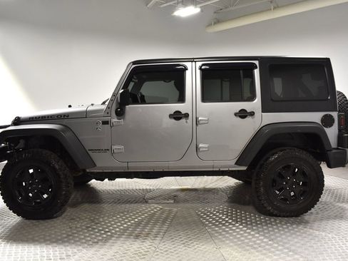 Used 2015 Jeep Wrangler Unlimited Rubicon w/ Dual Top Group image 2