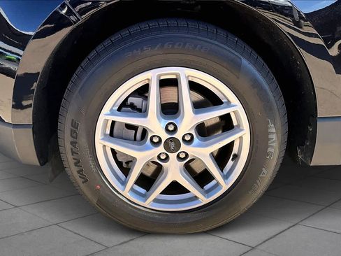 Used 2024 Ford Edge SEL image 10