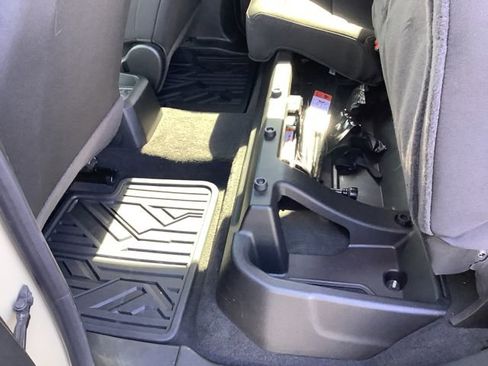 Used 2024 Chevrolet Colorado W/T image 25