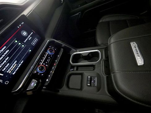 Used 2024 GMC Sierra 2500 Denali w/ Denali Reserve Package image 38