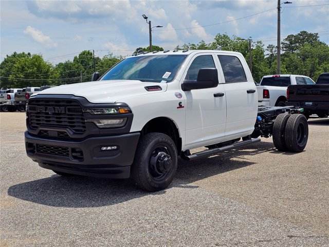New 2026 RAM 3500 Tradesman AWD/4WD image 5