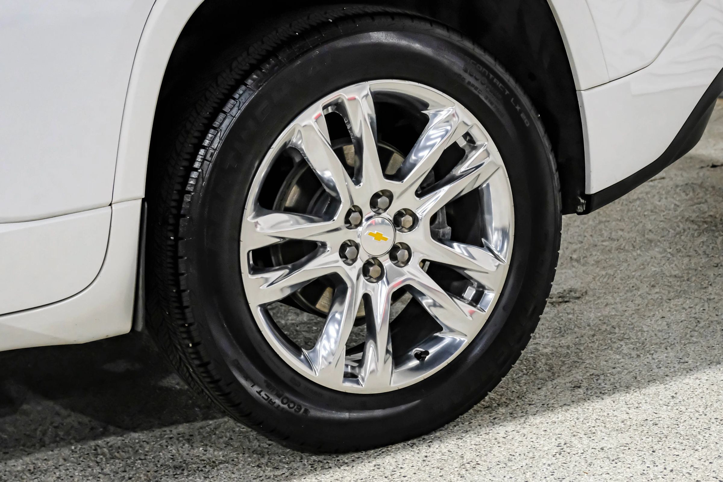 Used 2019 Chevrolet Traverse High Country w/ LPO, Floor Liner Package AWD/4WD image 85