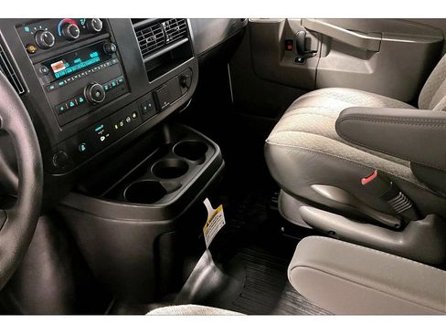 New 2025 Chevrolet Express 2500 image 9