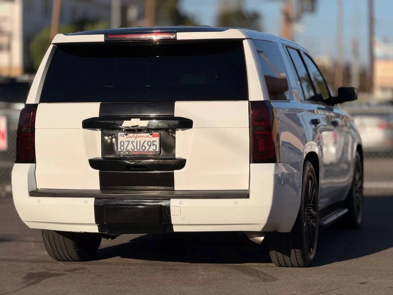 Used 2018 Chevrolet Tahoe 4WD image 17