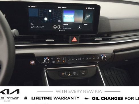 New 2026 Kia Carnival EX FWD image 22