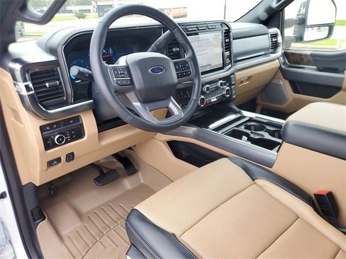 Used 2024 Ford F450 Lariat w/ Chrome Package image 15