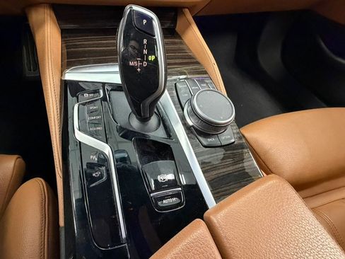 Used 2021 BMW 530i xDrive image 47