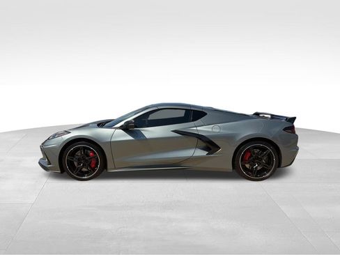 Used 2024 Chevrolet Corvette Stingray Premium Cpe w/ Z51 Performance Package RWD image 2