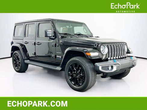 Used 2023 Jeep Wrangler Unlimited Sahara AWD/4WD image 1