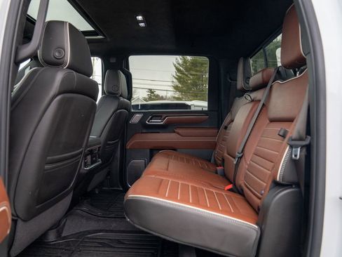 Used 2024 GMC Sierra 2500 Denali Ultimate w/ Snow Plow Prep/Camper Package image 20