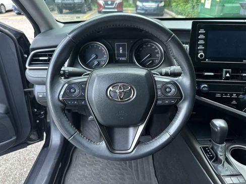 Used 2024 Toyota Camry SE FWD image 17