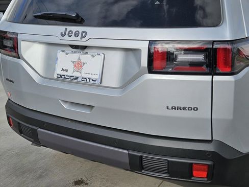 New 2026 Jeep Cherokee Laredo AWD/4WD image 5
