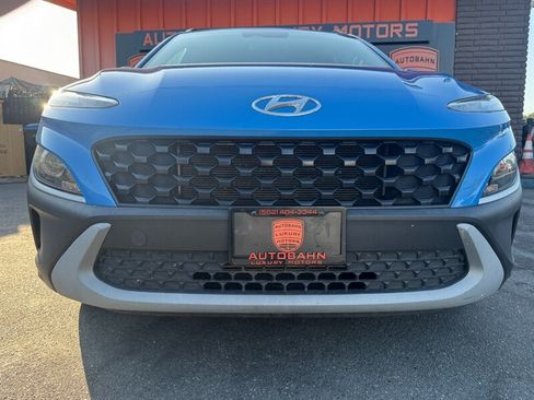 Used 2022 Hyundai Kona SEL w/ Convenience Package FWD image 5