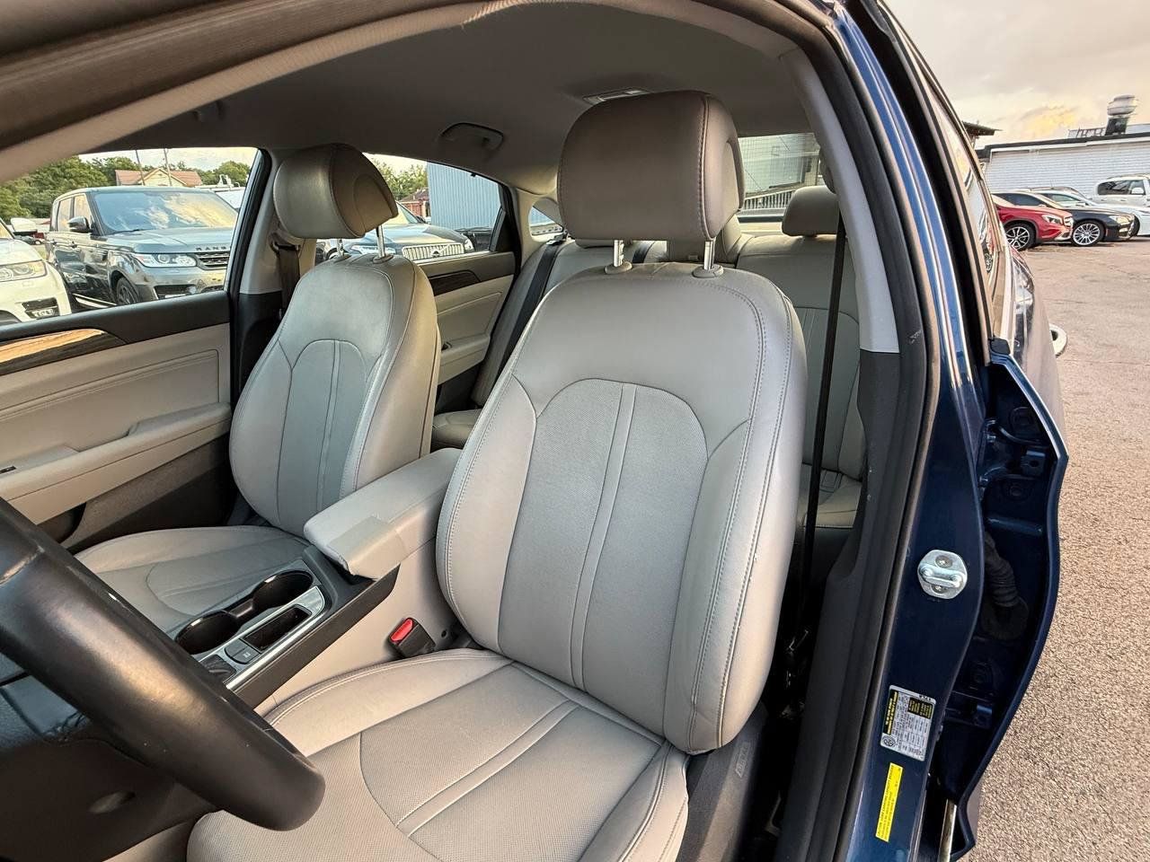 Used 2015 Hyundai Sonata Limited FWD image 17