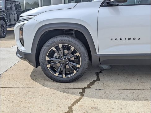 New 2026 Chevrolet Equinox RS AWD/4WD image 10