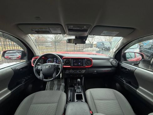 Used 2020 Toyota Tacoma SR image 13