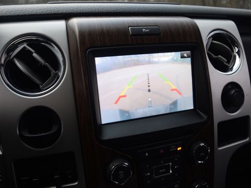 Used 2013 Ford F150 Lariat w/ Lariat Chrome Pkg image 10