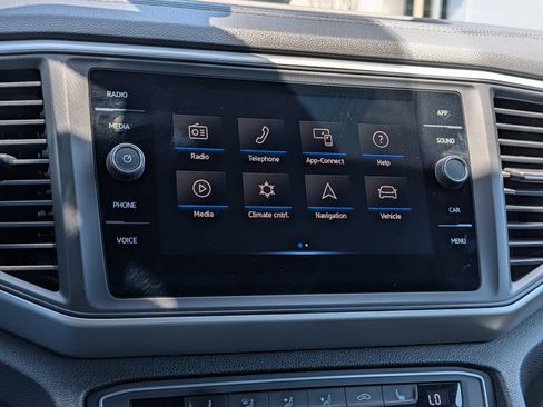 Used 2021 Volkswagen Atlas Cross Sport SE FWD image 29