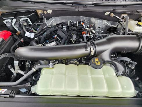 New 2026 Ford Expedition Tremor image 32