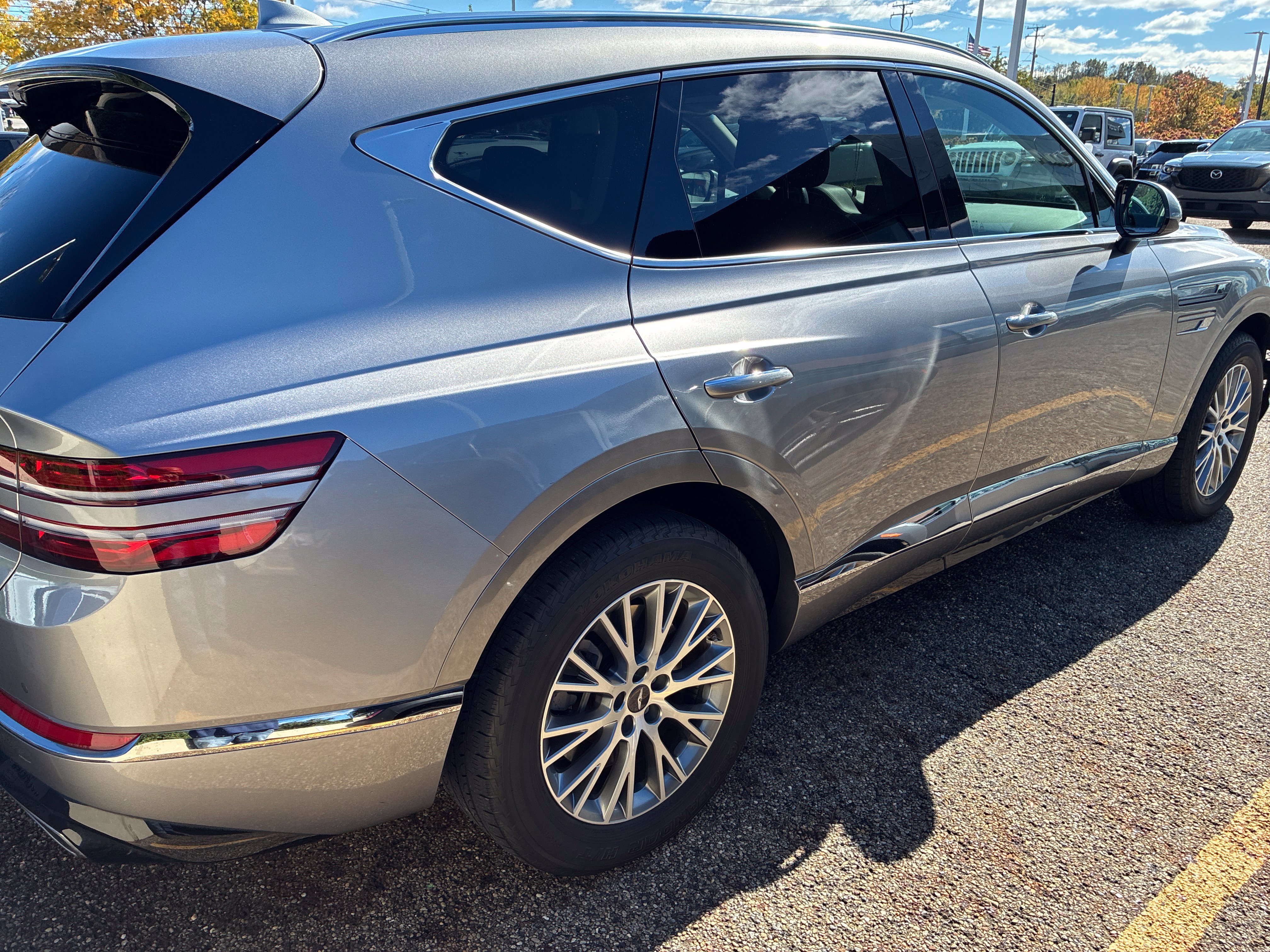Used 2021 Genesis GV80 2.5T AWD/4WD image 5