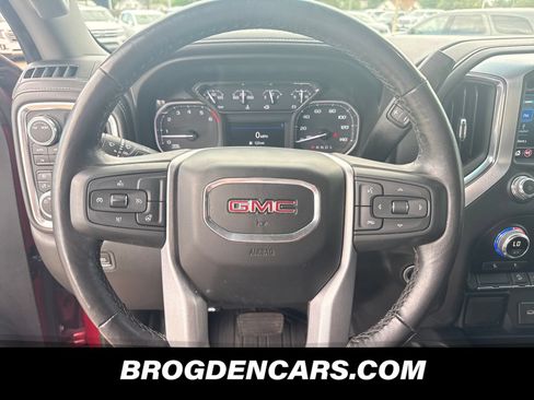 Used 2022 GMC Sierra 1500 Elevation w/ LPO, Elevation Black Package AWD/4WD image 4