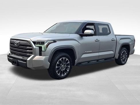 Used 2022 Toyota Tundra Limited AWD/4WD image 3
