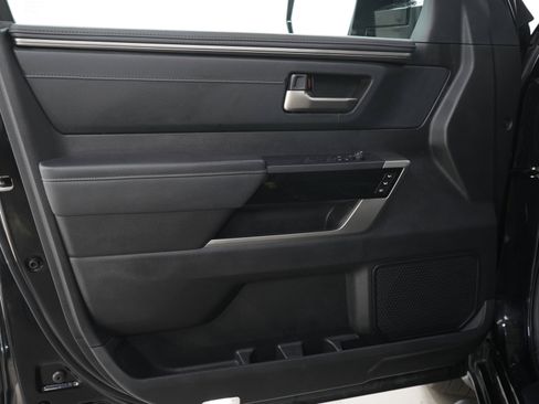 Used 2023 Toyota Tundra Limited AWD/4WD image 24