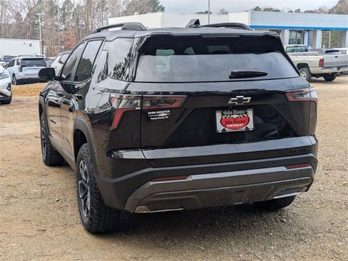 New 2026 Chevrolet Equinox ACTIV w/ Convenience Package III image 4