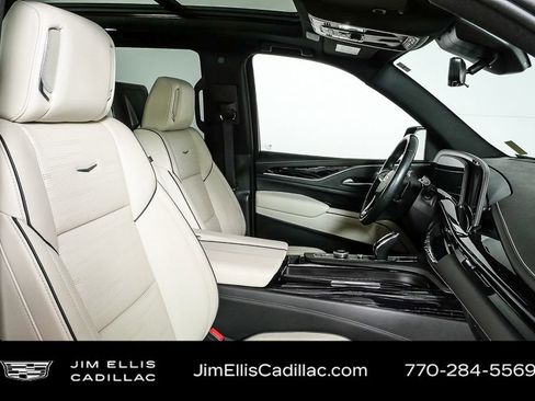 Used 2021 Cadillac Escalade Sport w/ Driver Assist Tech Package image 25