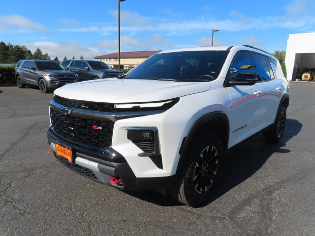 Used 2024 Chevrolet Traverse Z71 w/ LPO, Floor Liner Package AWD/4WD image 3
