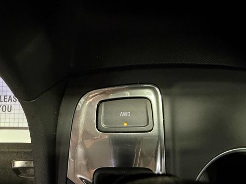 Used 2020 Chevrolet Equinox LS AWD/4WD image 31