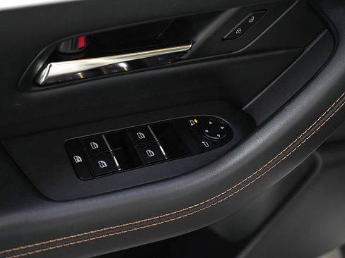 Certified 2024 MAZDA CX-90 3.3 Turbo w/ Preferred Plus image 21