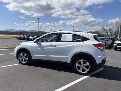 Used 2021 Honda HR-V LX image 5