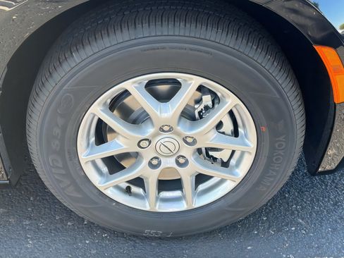 New 2026 Chrysler Voyager LX image 10