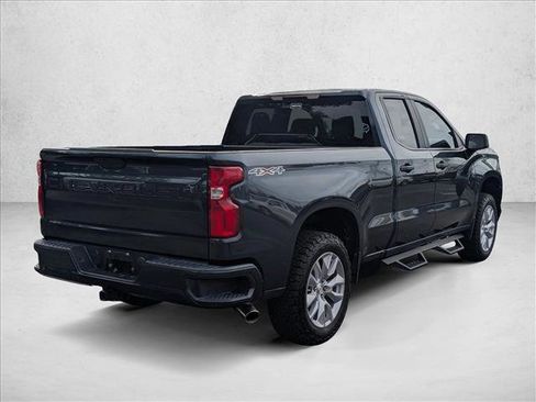 Used 2020 Chevrolet Silverado 1500 Custom w/ Custom Value Package image 5