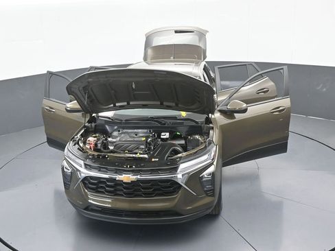 Used 2024 Chevrolet Trax LS w/ LS Convenience Package image 66