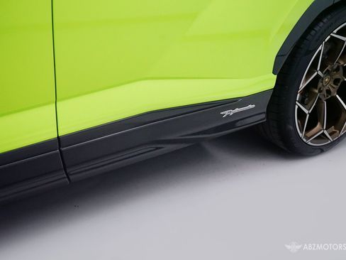Used 2024 Lamborghini Urus Performante AWD/4WD image 14