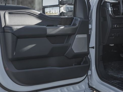 New 2026 Ford F250 Lariat w/ Chrome Package image 43