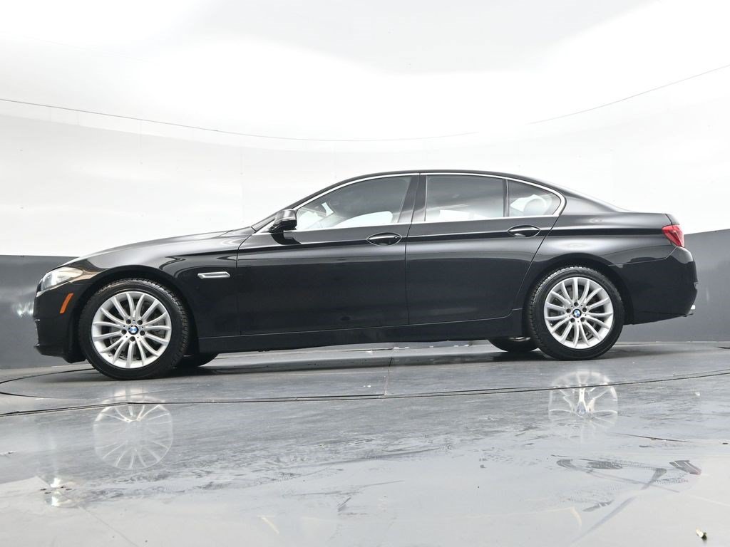 Used 2014 BMW 528i xDrive Sedan AWD/4WD image 31