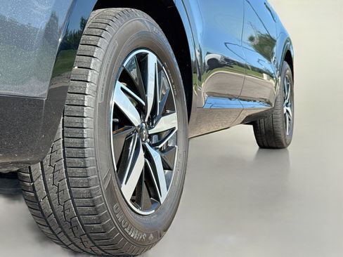 Used 2022 Kia Sorento S FWD image 9