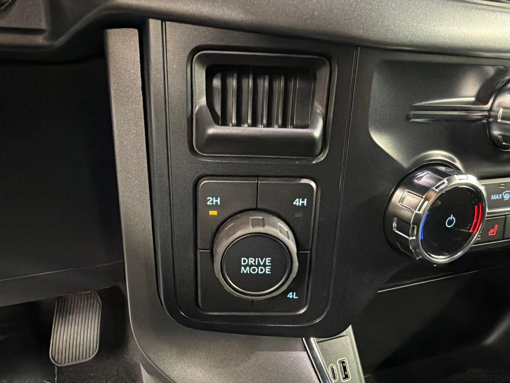 New 2026 Ford F150 XLT w/ Equipment Group 302A MID AWD/4WD image 18