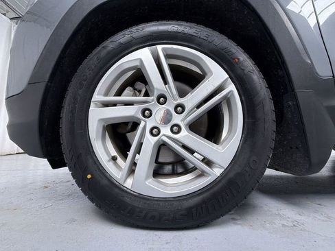 Used 2019 GMC Terrain SLE w/ Driver Convenience Package image 8