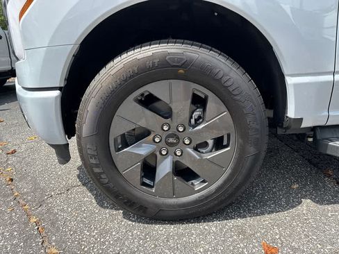 New 2025 Ford F150 Lightning Flash image 9