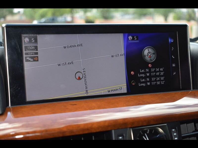 Used 2018 Lexus LX 570 4WD w/ Luxury Package image 10