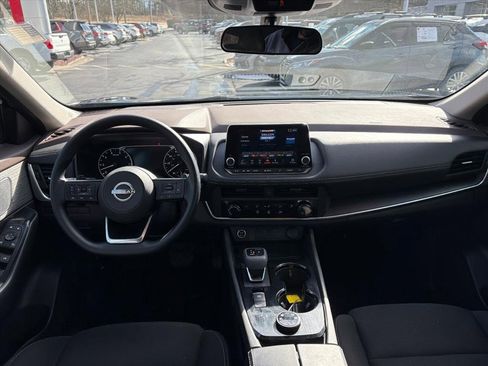 Certified 2023 Nissan Rogue S image 9