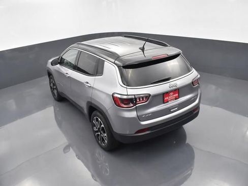 Used 2024 Jeep Compass Limited AWD/4WD image 29