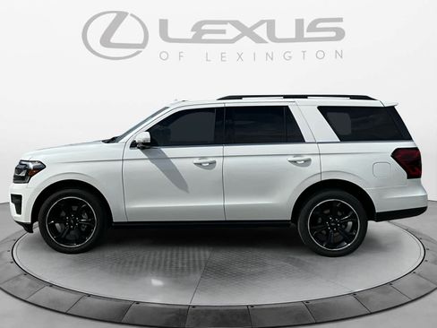 Used 2023 Ford Expedition Limited AWD/4WD image 2