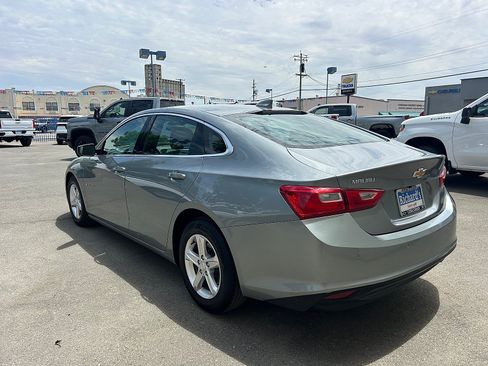 Used 2024 Chevrolet Malibu LT FWD image 5